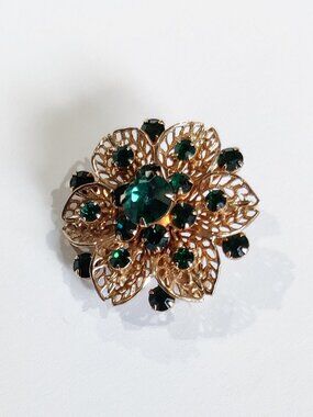 Vintage Green Rhinestone Gold Tone Flower Brooch